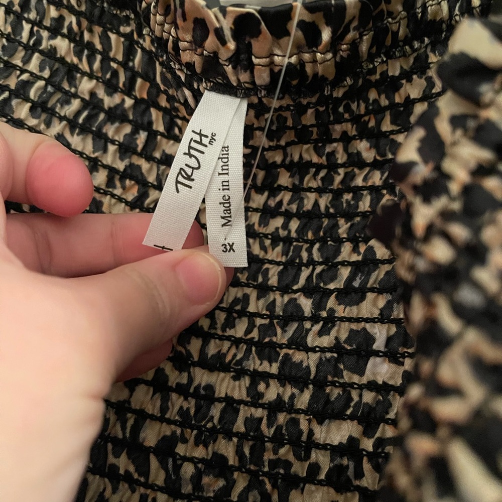 Leopard print top - Picture 2 of 3